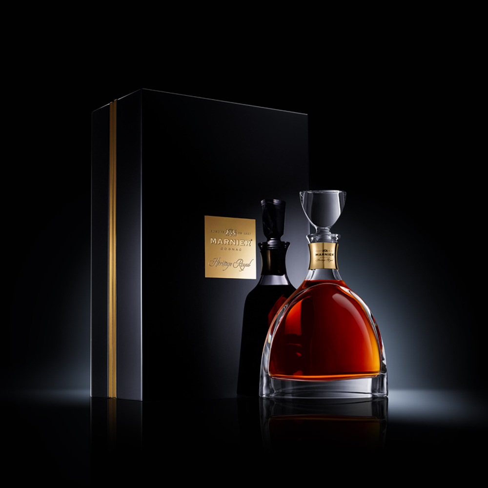 design_volume_graphisme_marnier_heritage_royal_cognac_packaging_luxe_pascal-riviere_2024