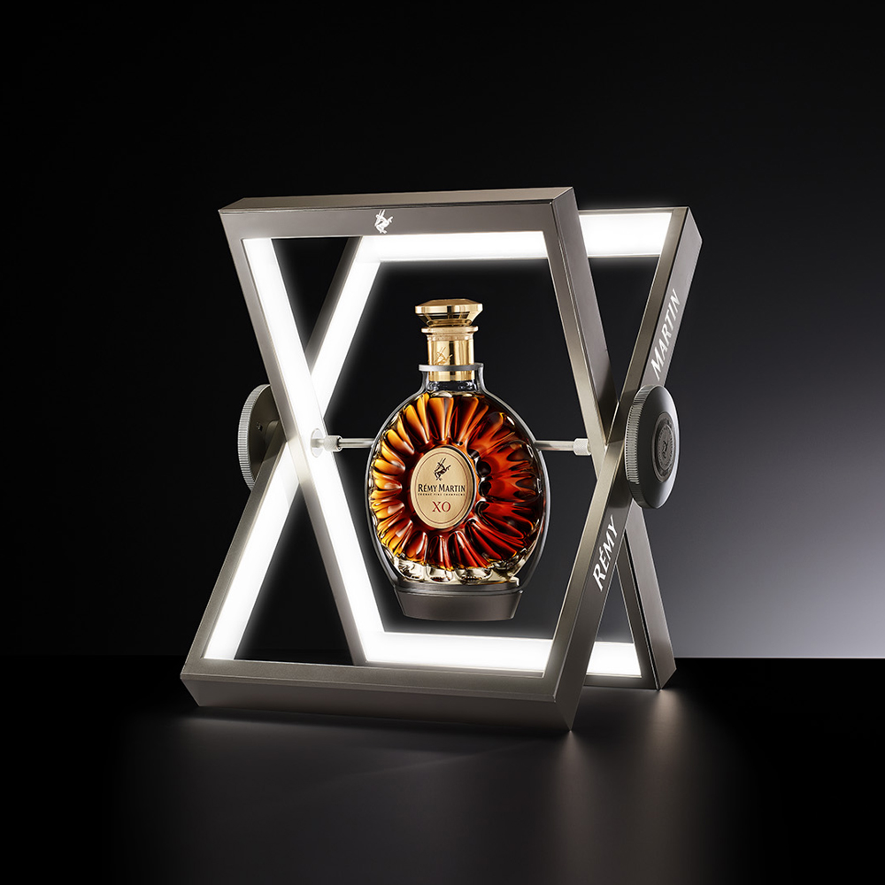 design_volume_remy_martin_xo_cognac_glorifier_pascal-riviere_2021